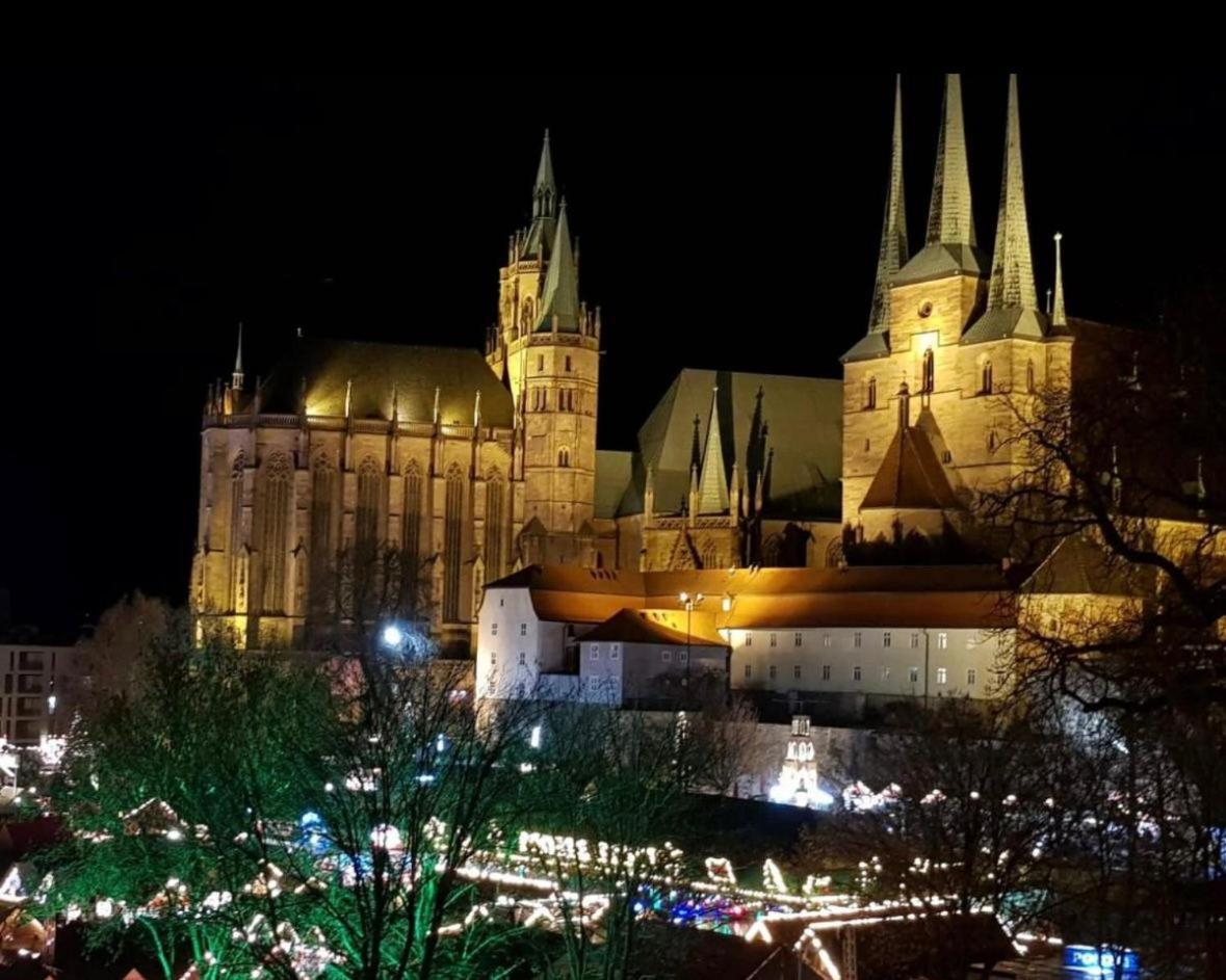 Feine Apartments In Der Suedstadt Von Erfurt Mit Kostenlosen Stellplatz & Flasche Wein Zur Begruessung Ngoại thất bức ảnh
